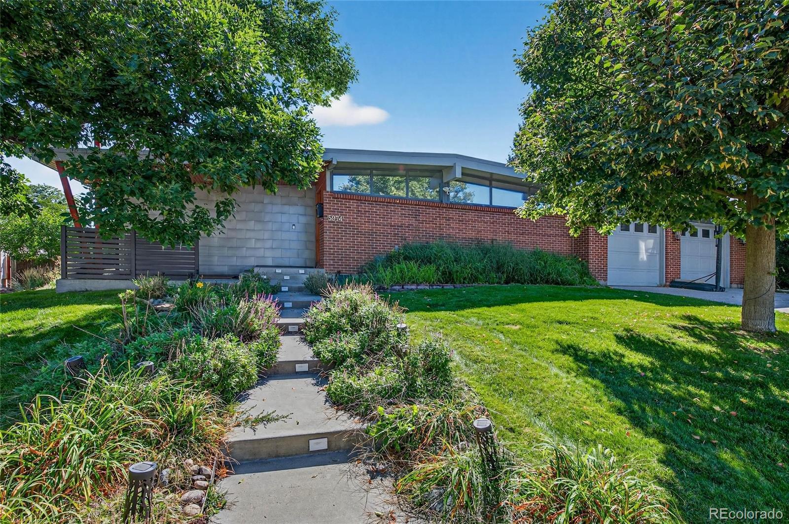 Photo of Listing #2552595