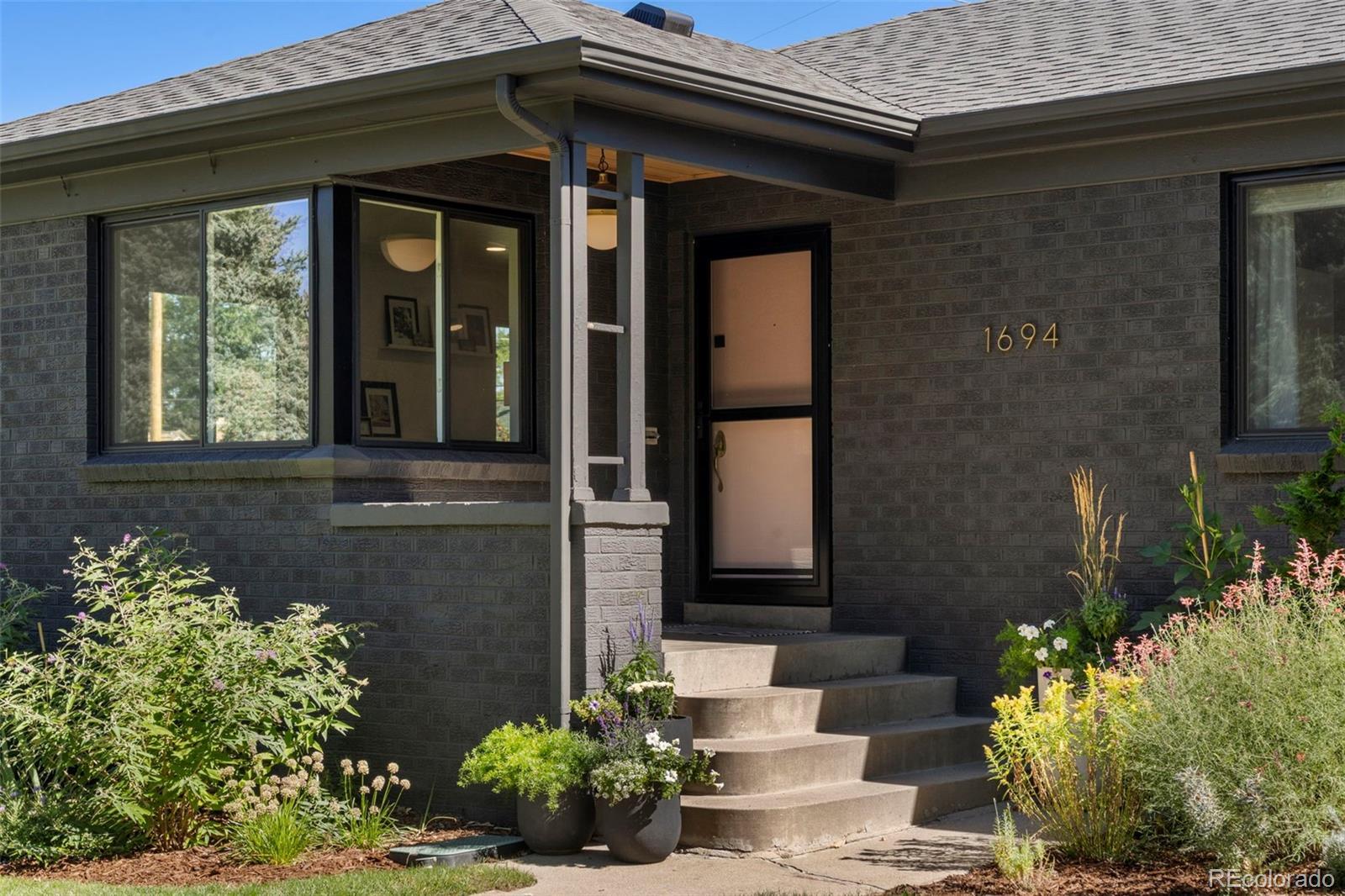 Photo of Listing #2561058