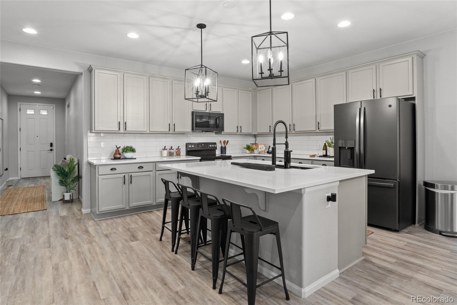 Photo of Listing #2563235