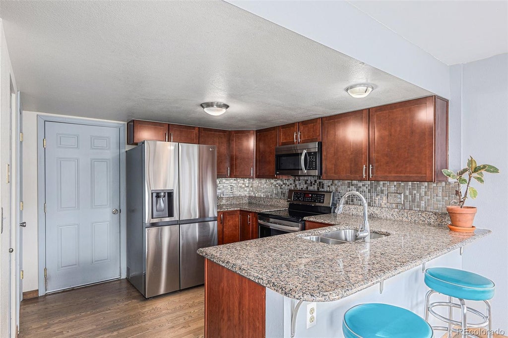 18699 E Colorado Drive, Aurora