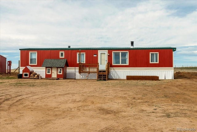 37155 E Jones Road, Yoder