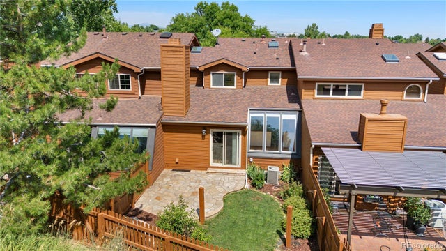 28 Ward Court, Lakewood