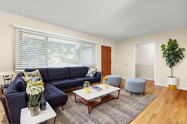 5261 S Pennsylvania Street, Littleton