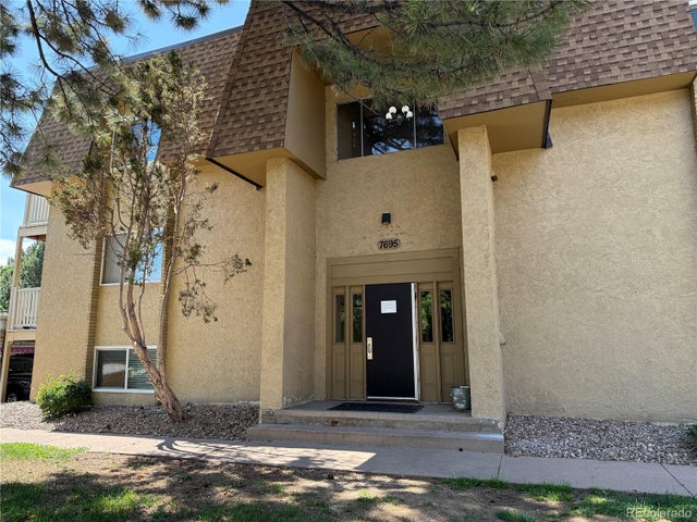 7695 E Quincy Avenue 207, Denver