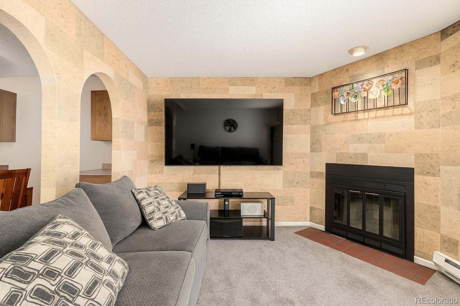 Photo of Listing #2690825