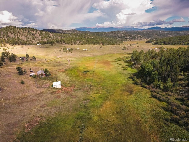 36 Valley Circle, Guffey