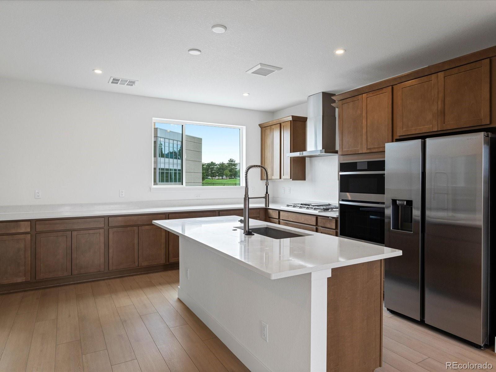 Photo of Listing #2697021