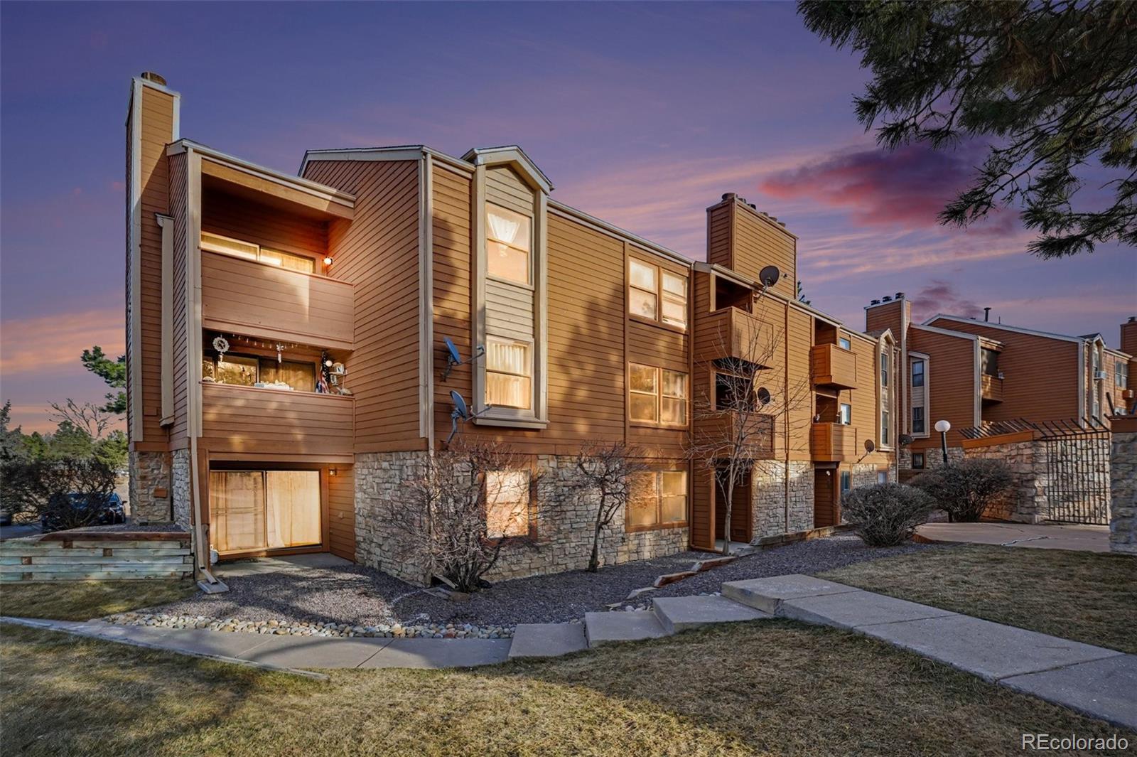 Photo of Listing #2715337