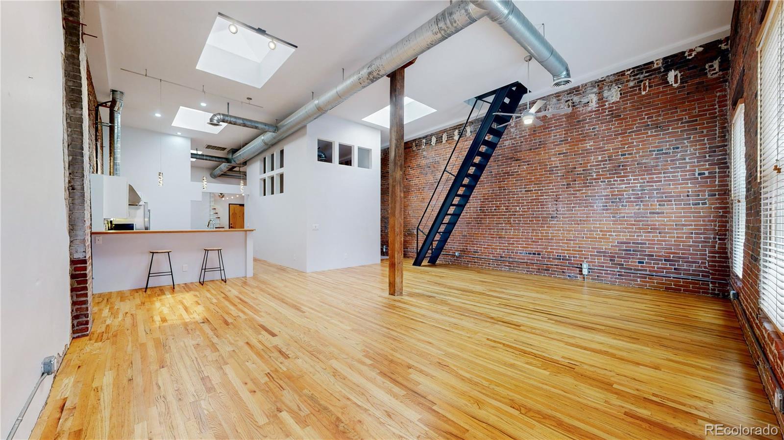 Photo of Listing #2737012