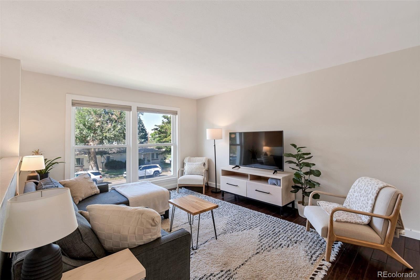 Photo of Listing #2737363