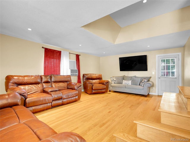 7751 Niagara Street, Commerce City