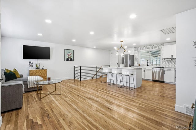 1515 S Carlan Court, Denver