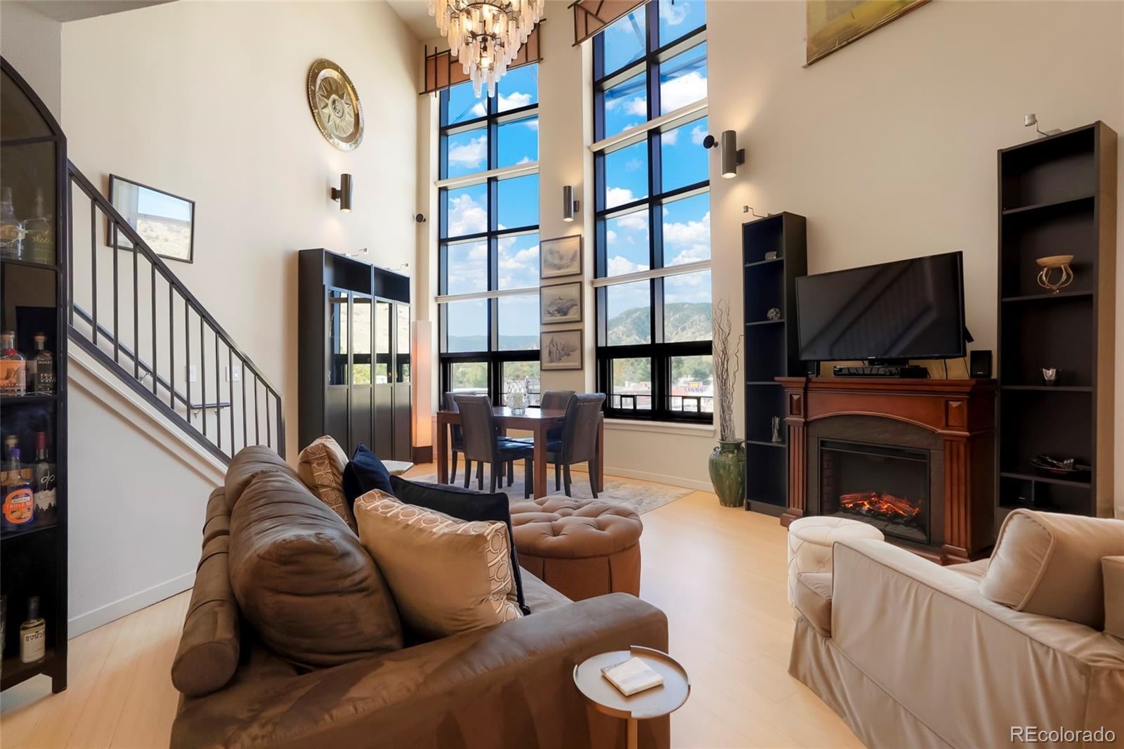 Photo of Listing #2833057