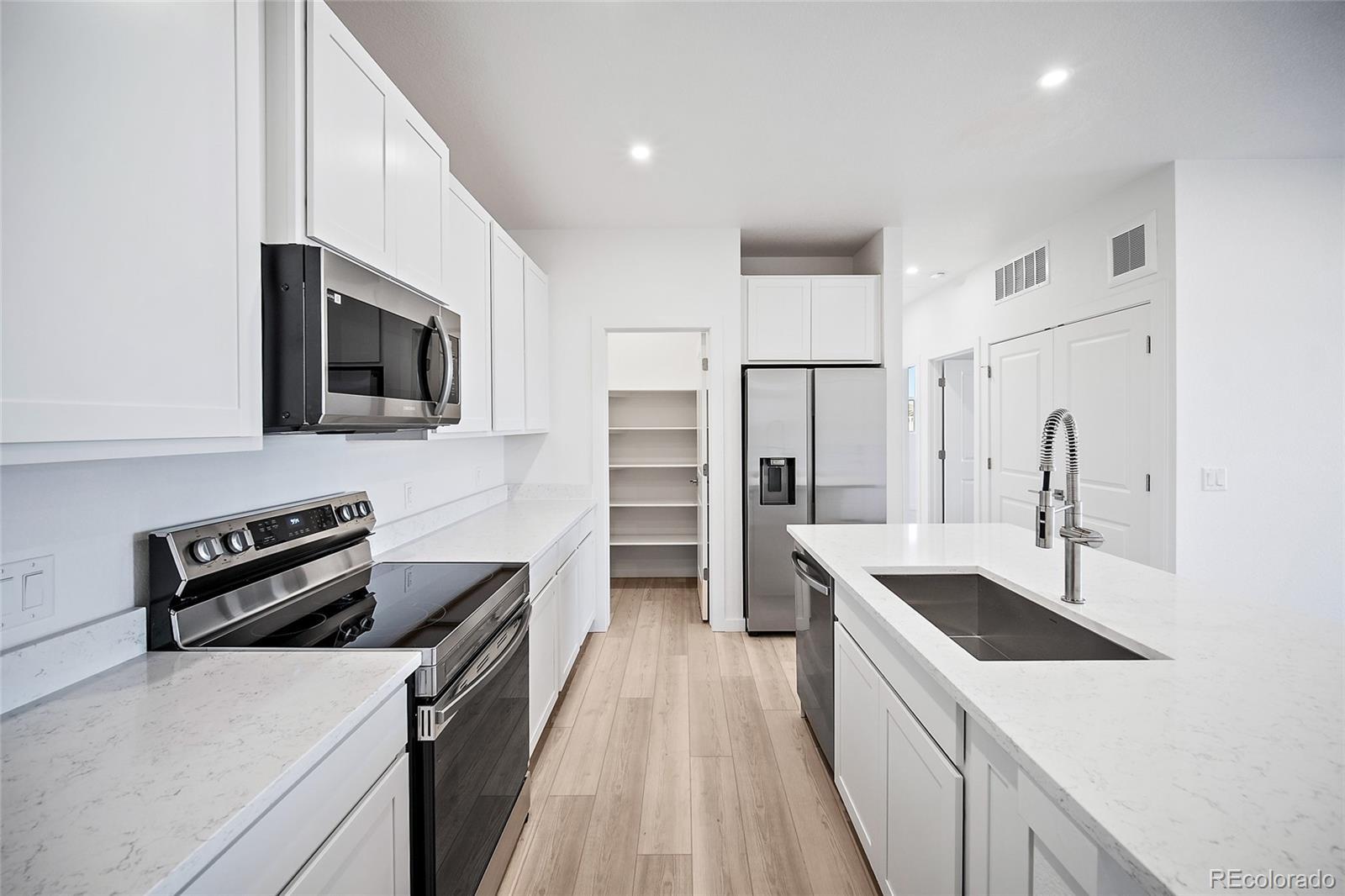 Photo of Listing #2881707