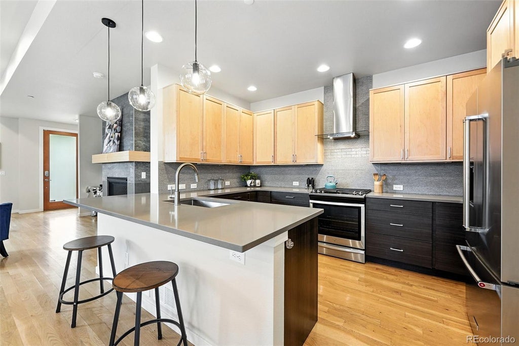 1376 Snowberry Lane, Louisville