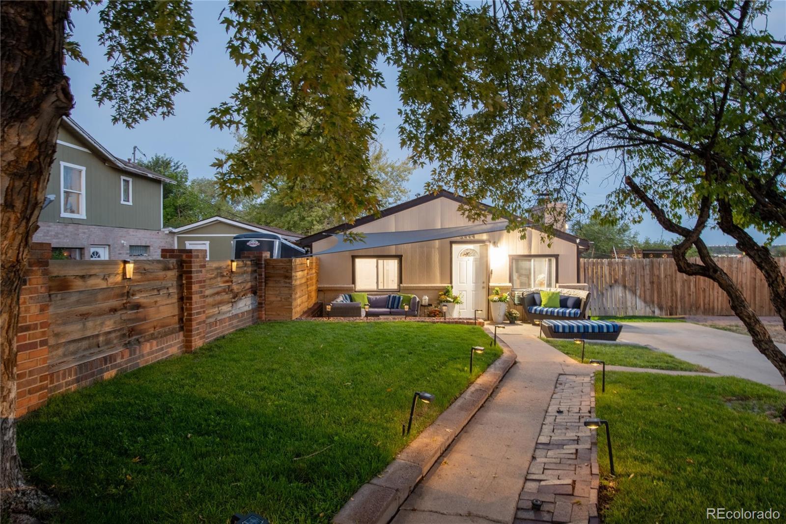 Photo of Listing #2892285