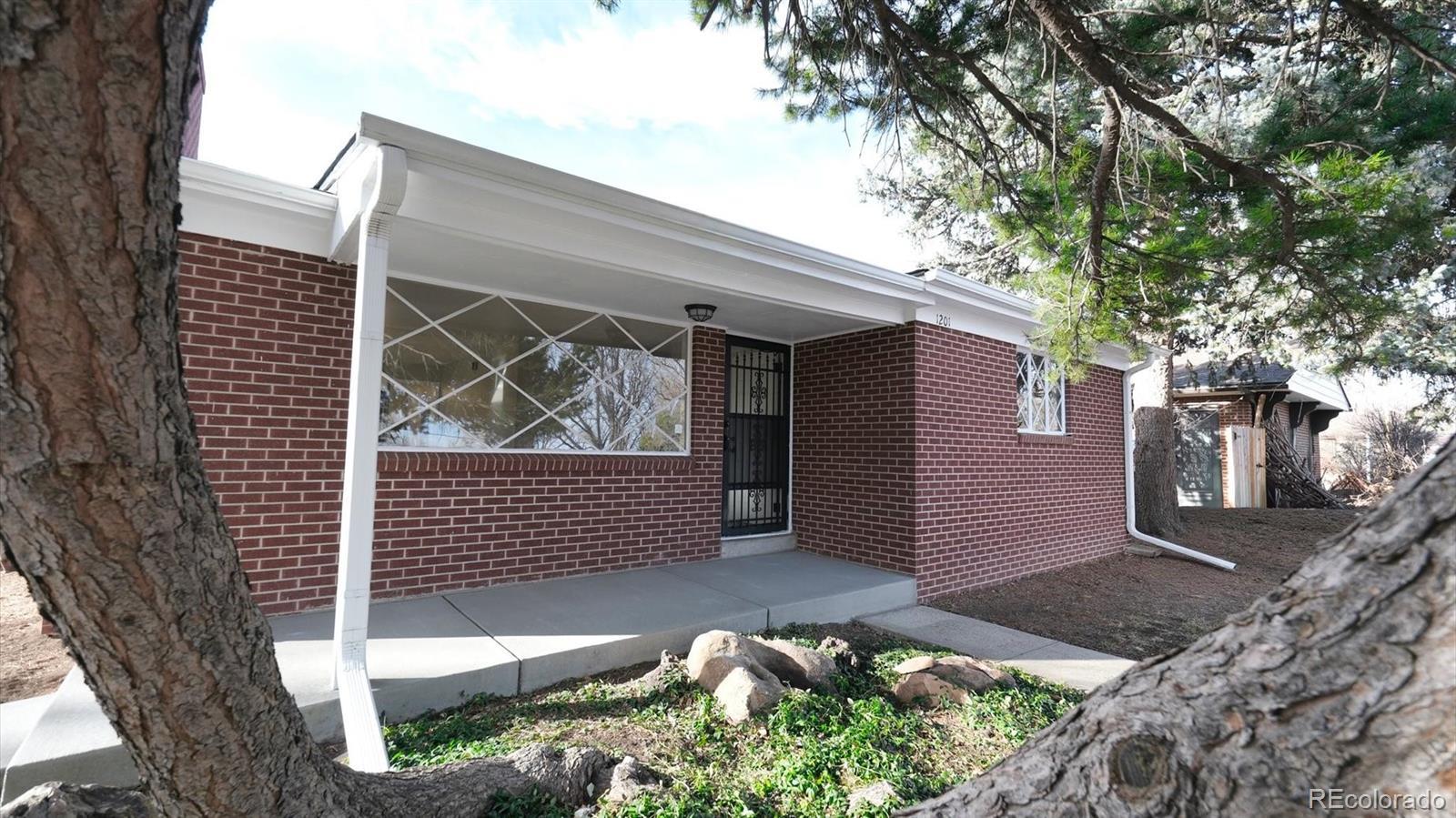 Photo of Listing #2902435