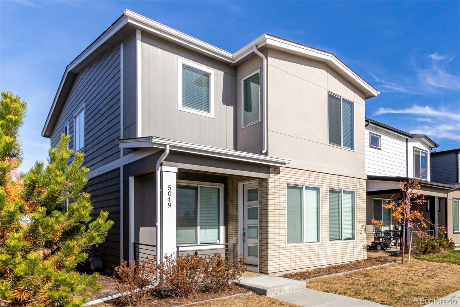 Photo of Listing #2905373