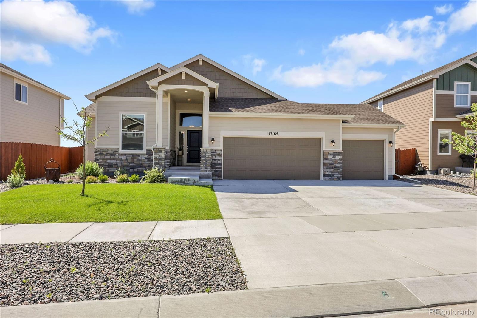 Photo of Listing #2923093