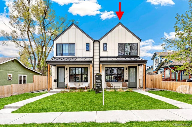 2455 Chase Street, Edgewater