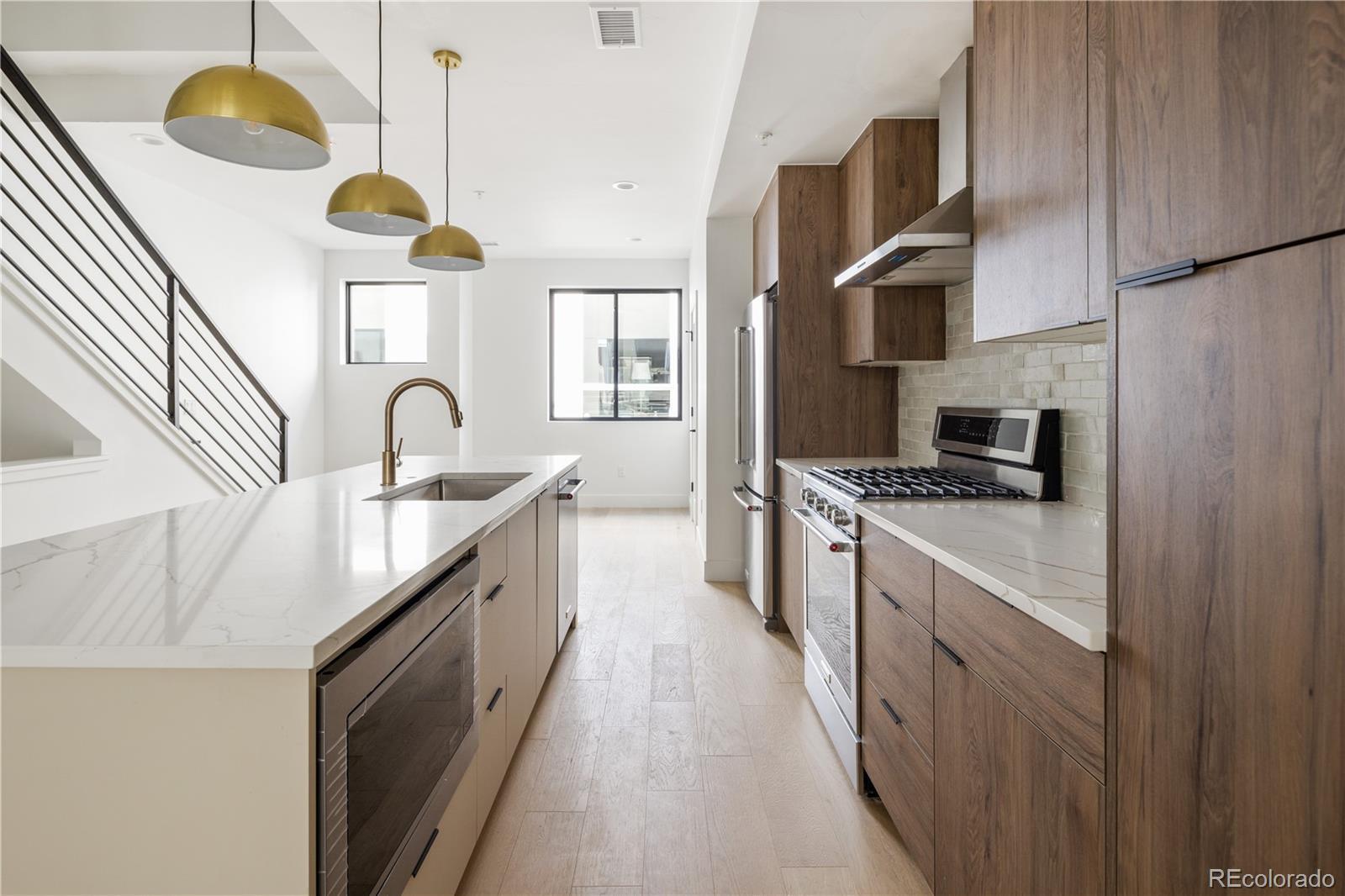 Photo of Listing #2950429