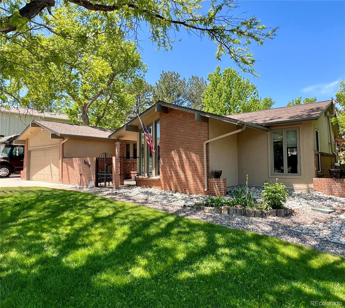 Photo of Listing #3005589