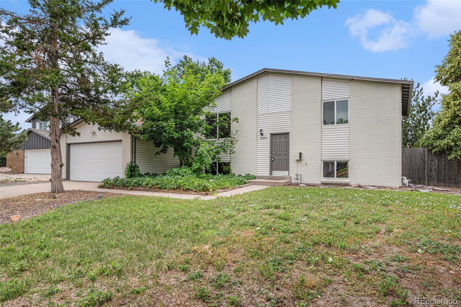Photo of Listing #3011401