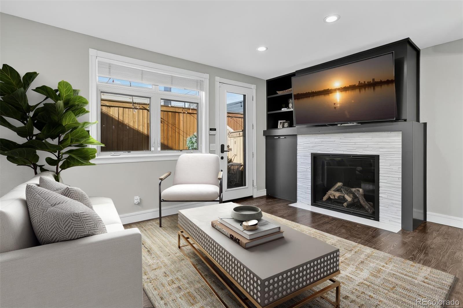 Photo of Listing #3029395