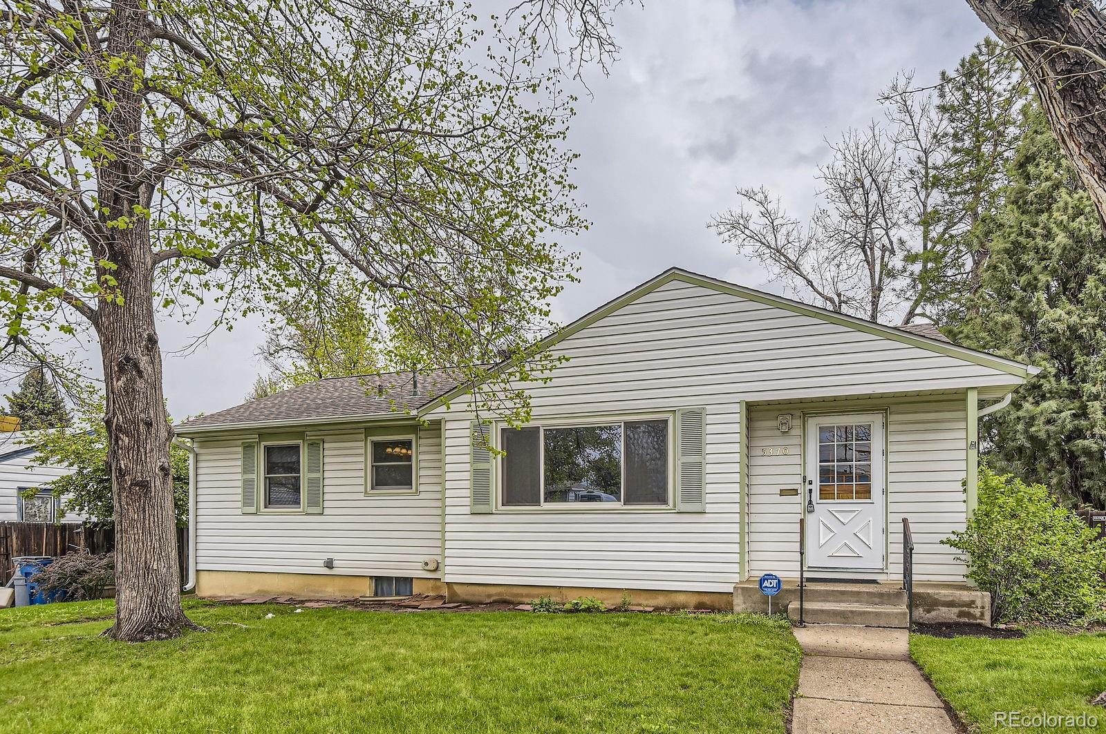 Photo of Listing #3049075
