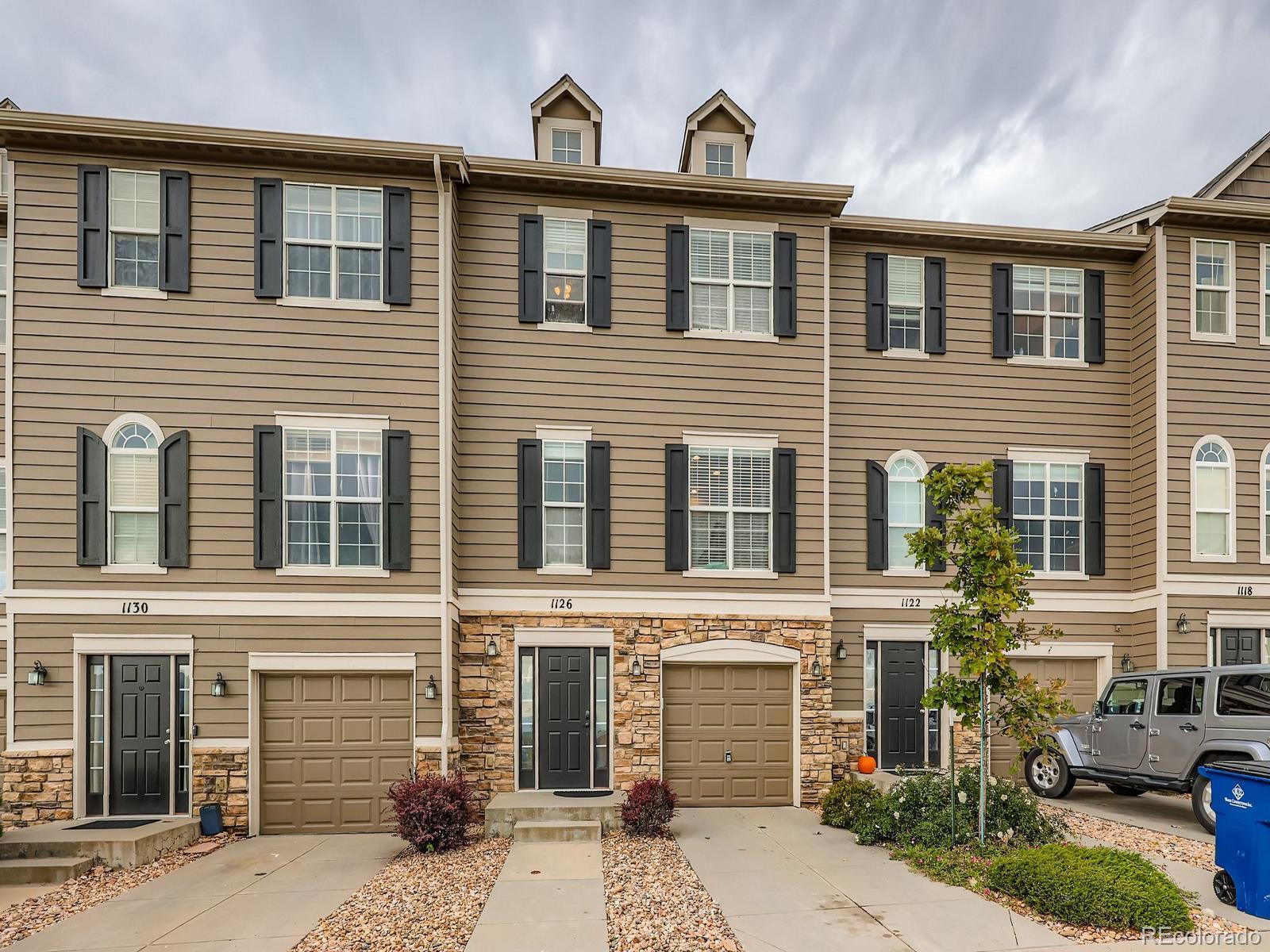 Photo of Listing #3056106