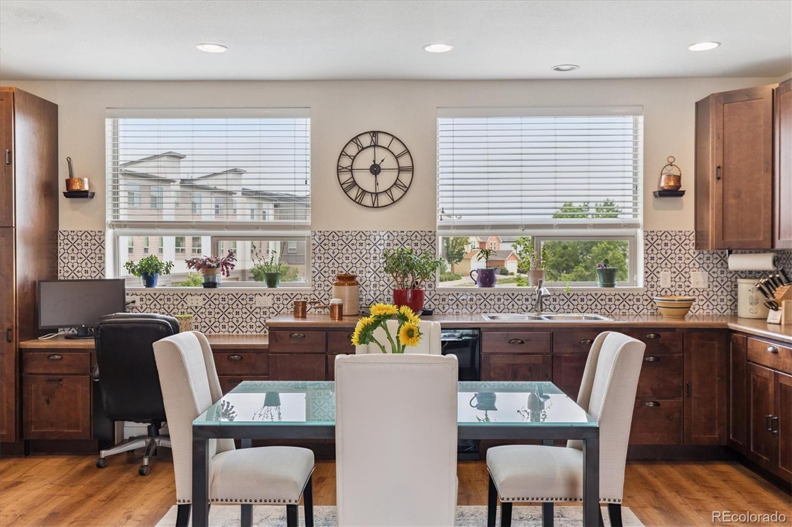 Photo of Listing #3082411