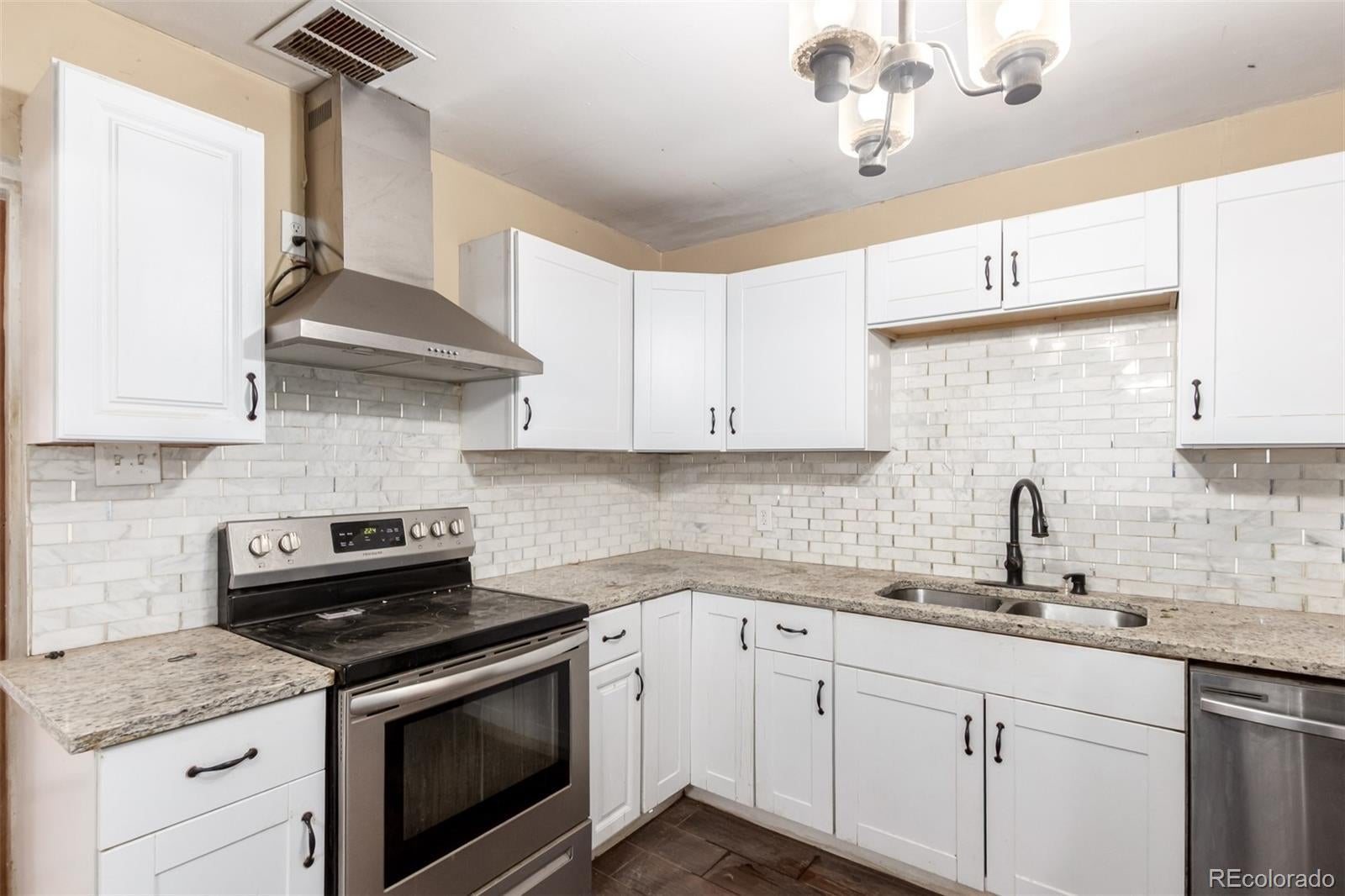 Photo of Listing #3106765