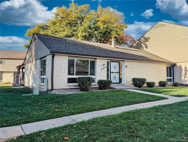4415 W Ponds Circle, Littleton