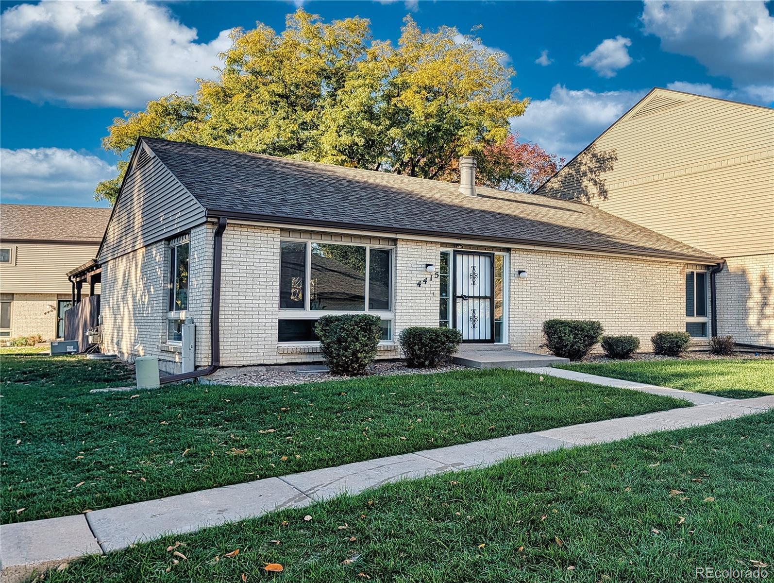 Photo of Listing #3181100