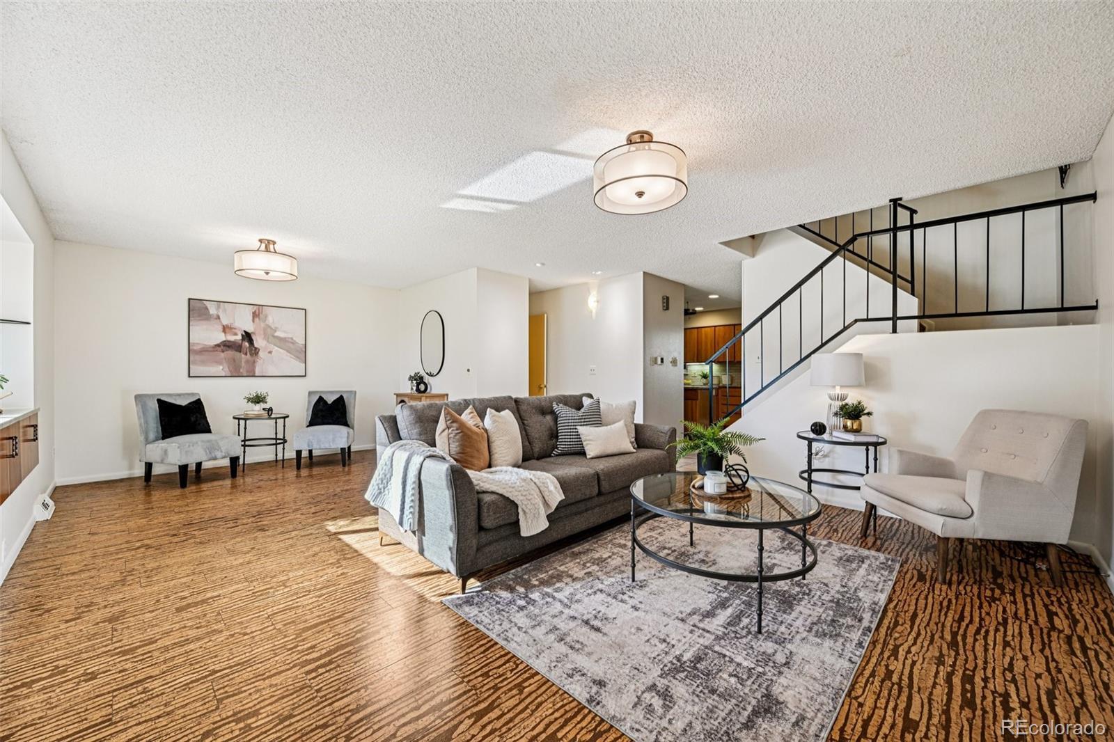 Photo of Listing #3242109