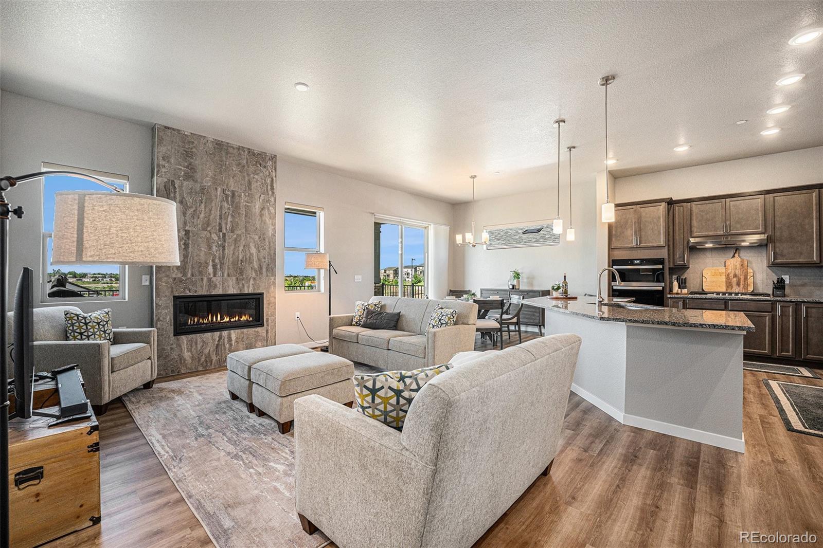 Photo of Listing #3271419