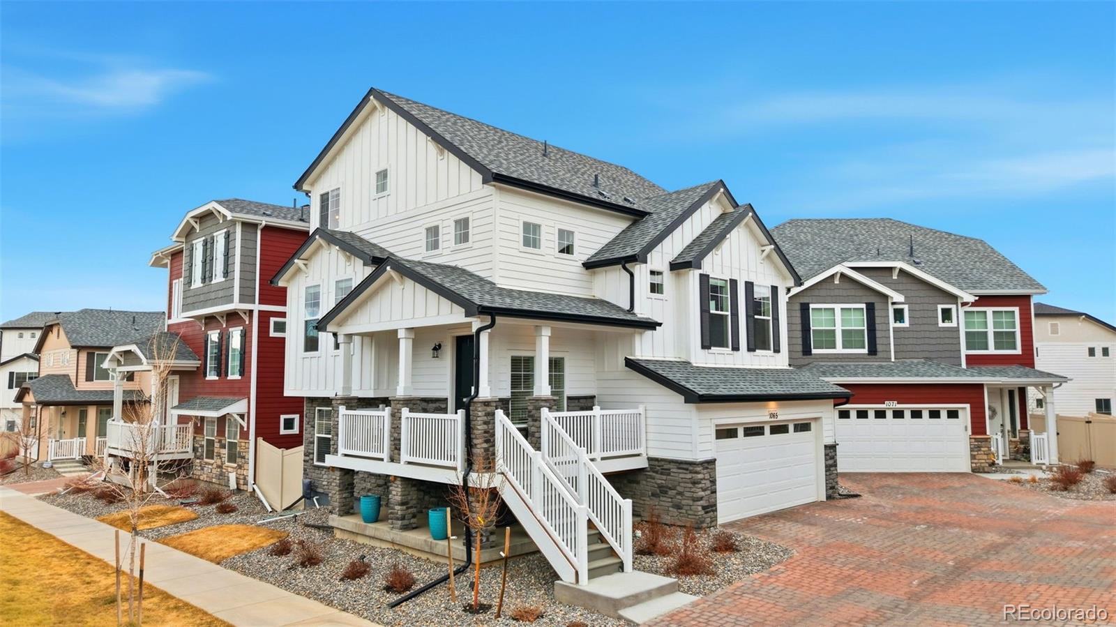 Photo of Listing #3289056