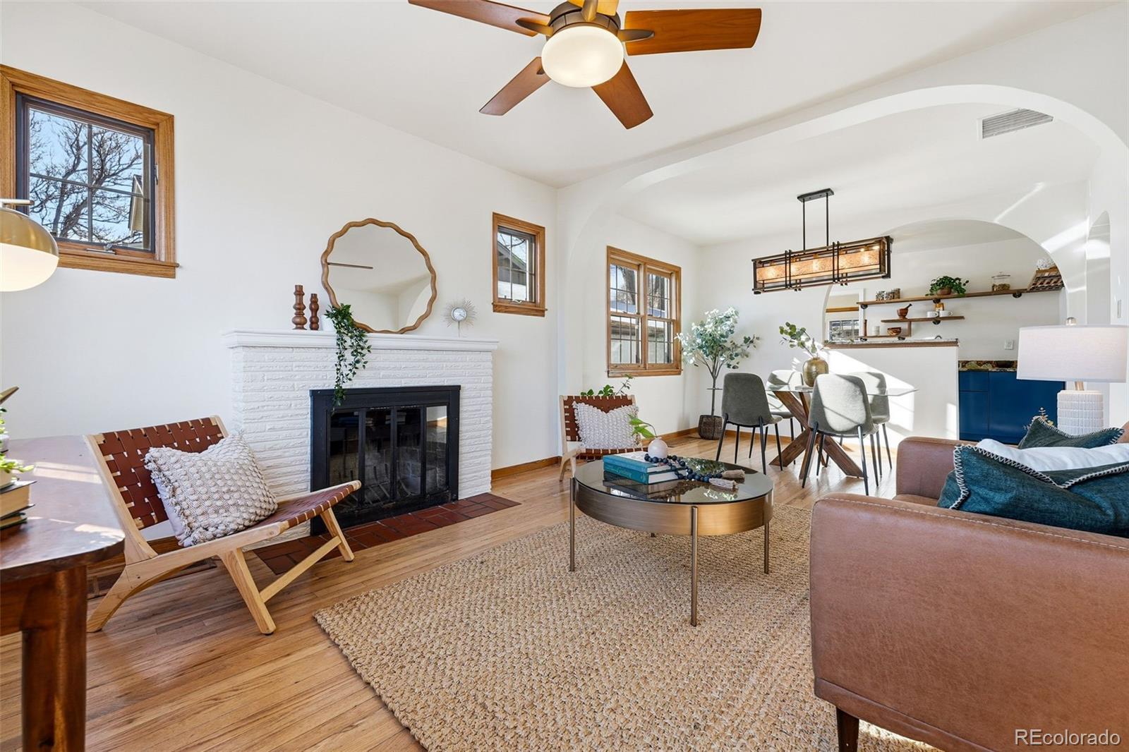 Photo of Listing #3311917