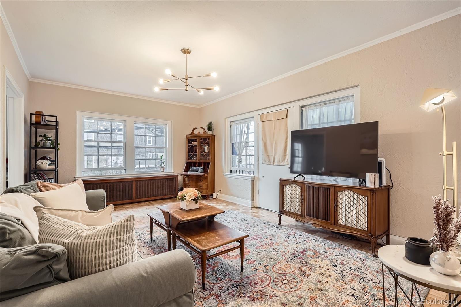 Photo of Listing #3349781