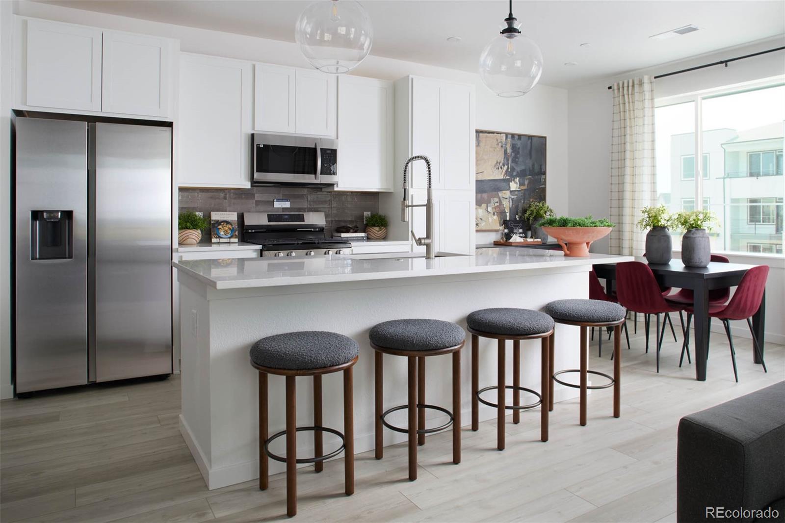 Photo of Listing #3356454