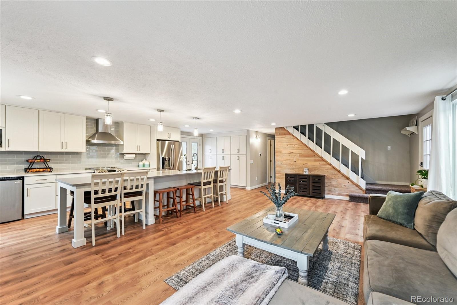 Photo of Listing #3404109