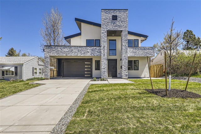 3212 S Dahlia Street, Denver
