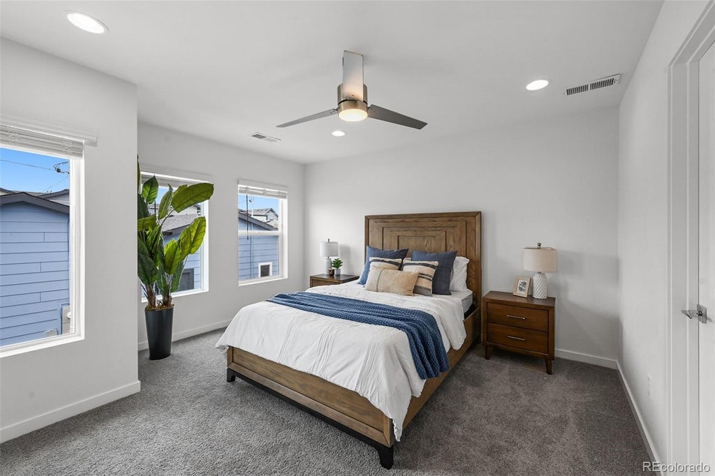 1291 N Akron Street, Aurora