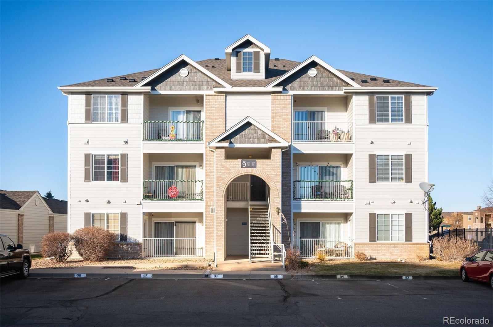 Photo of Listing #3491903