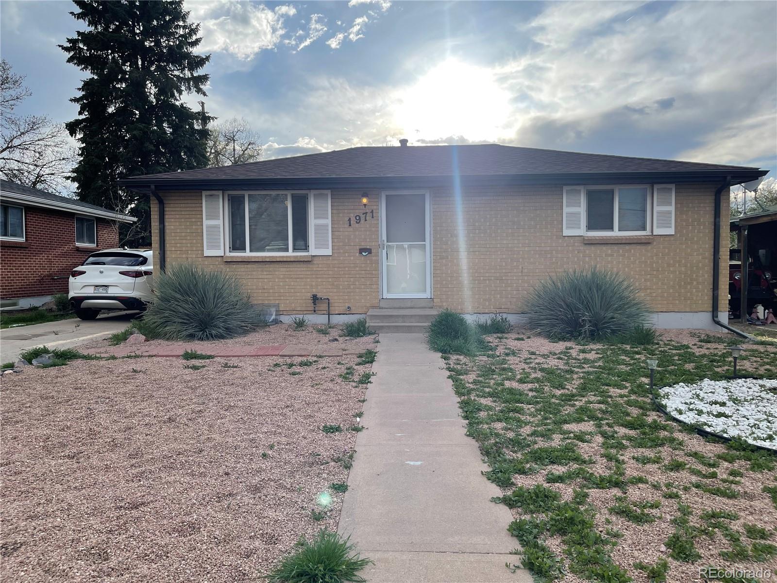 Photo of Listing #3528450