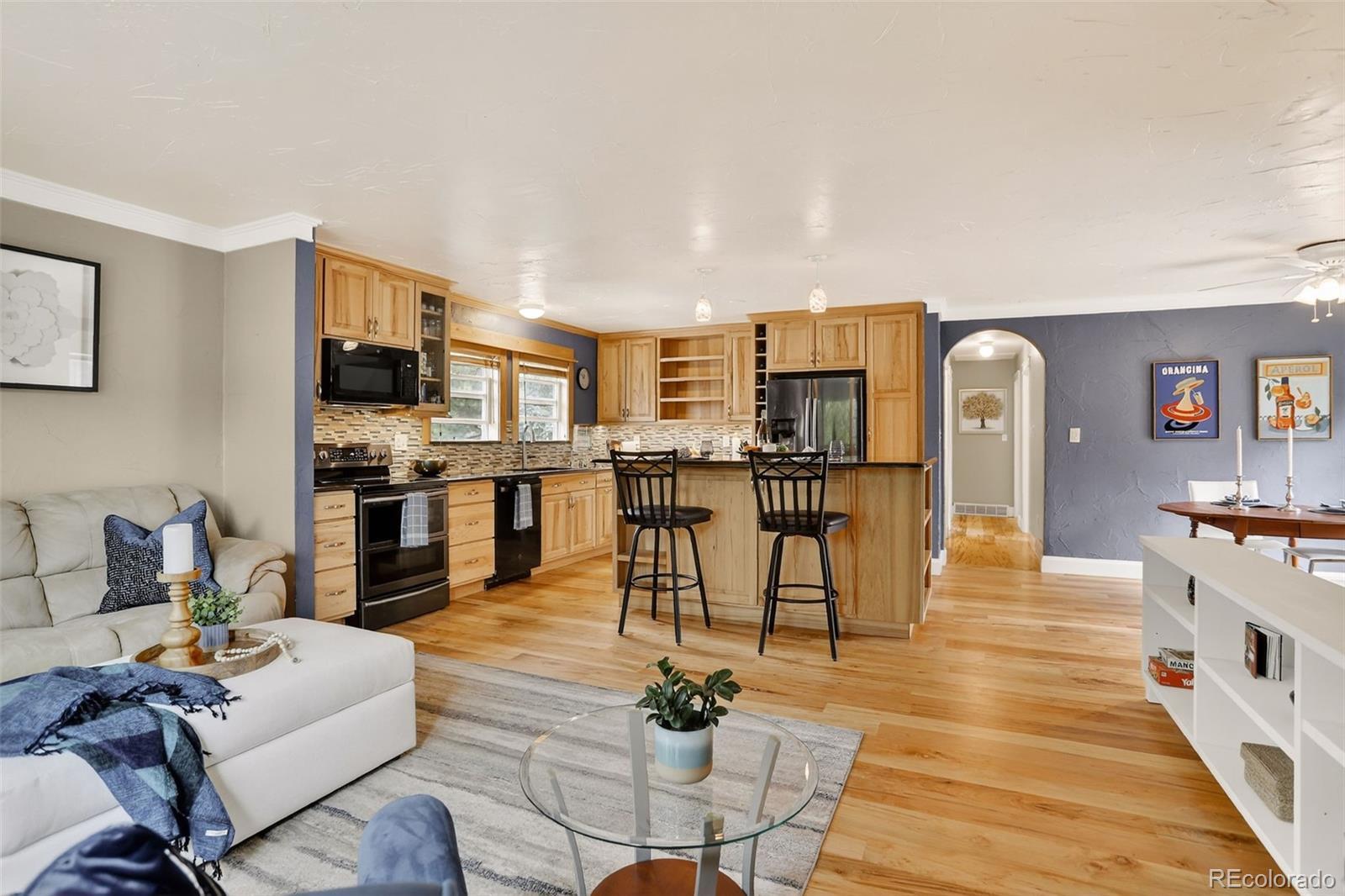 Photo of Listing #3561174