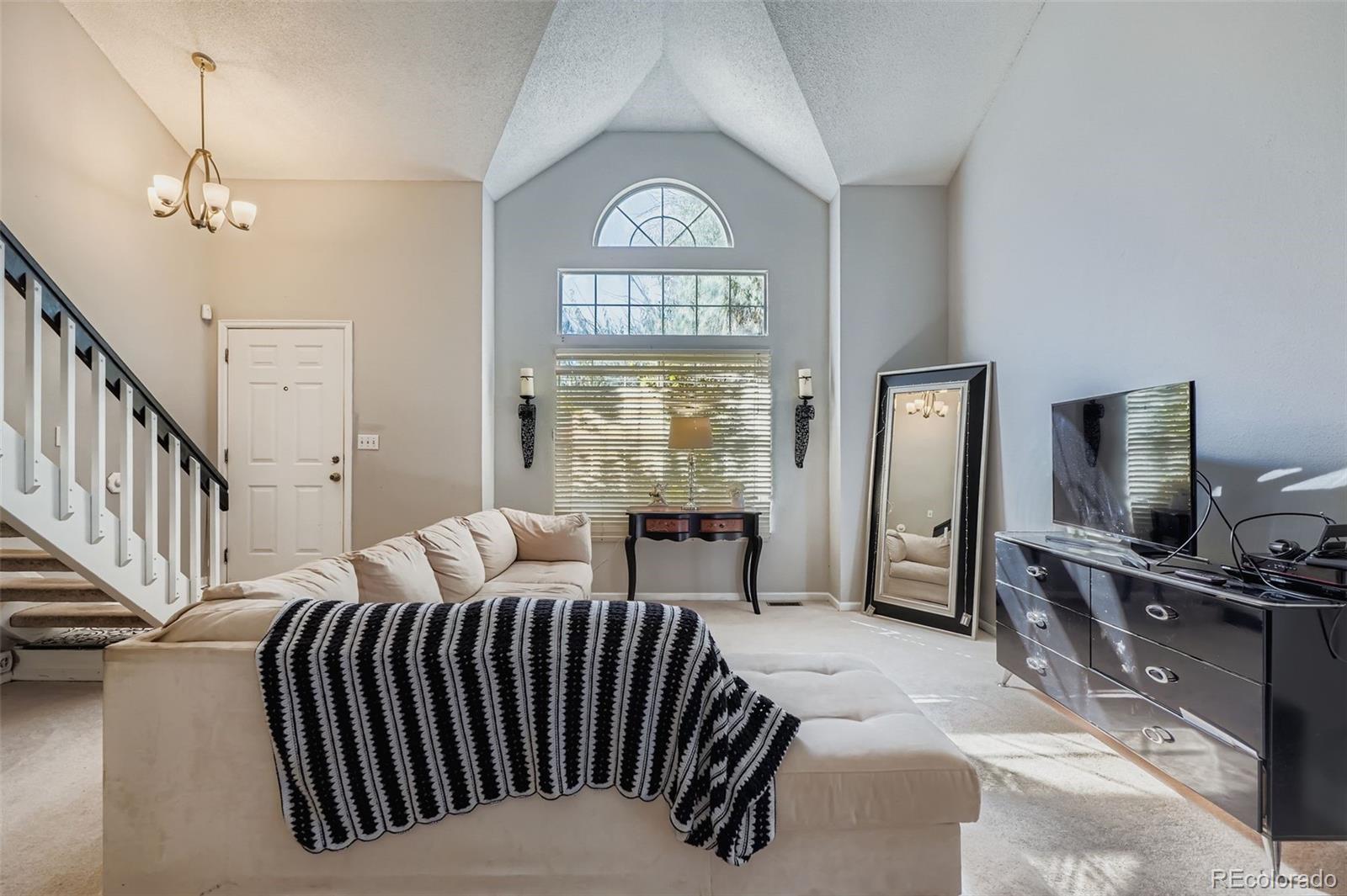 Photo of Listing #3561591