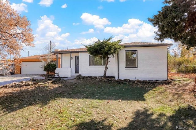 10040 W 13th Place, Lakewood