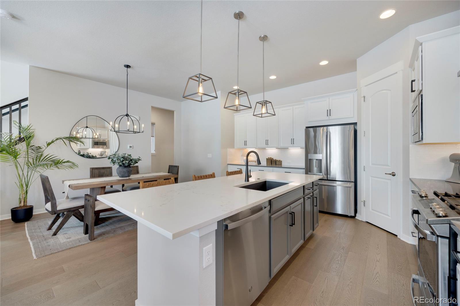 Photo of Listing #3573942