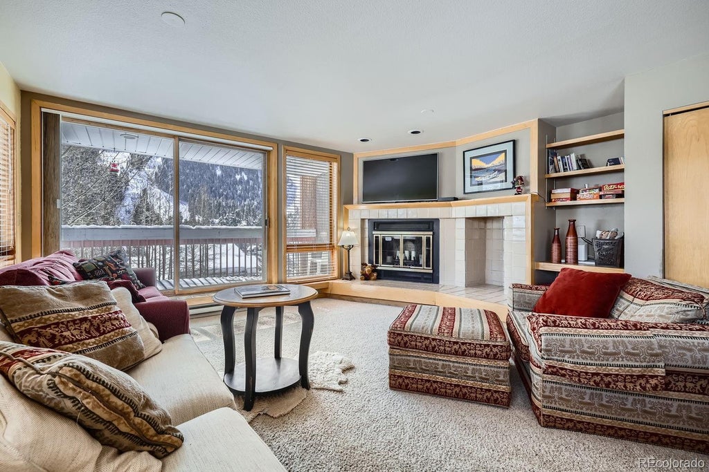 22864 Us Highway 6 301, Keystone